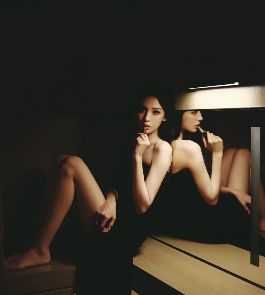 Các Người Không Cần Lo Cho Chị Đâu