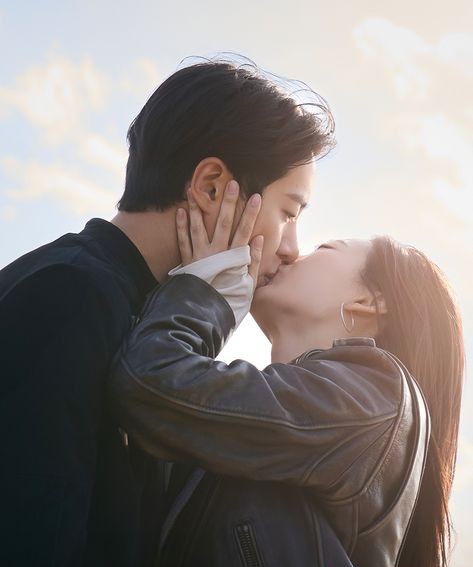Tỏ Tình Với Sếp Để Khỏi Tăng Ca