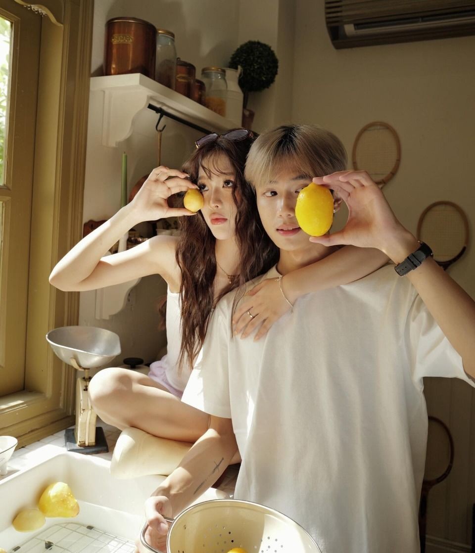 Lặng Nghe Mưa, Lặng Yêu Em